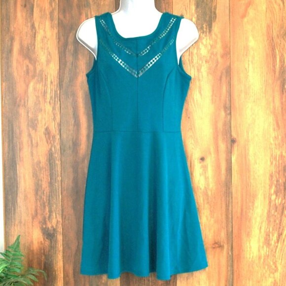 Charlotte Russe Women's Mini/Midi Turquoise Stretch V Back Dress L - Picture 1 of 7